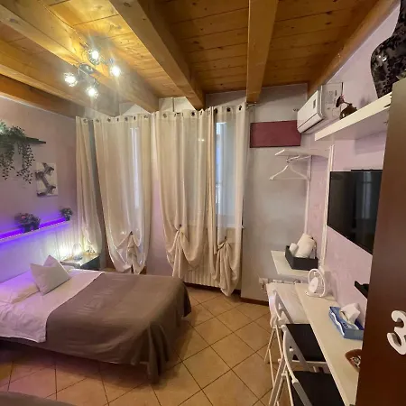 Bb Vicolo 22 Βερόνα