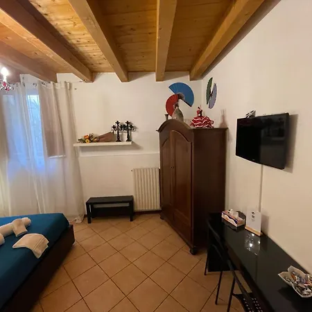 Bb Vicolo 22 Πανσιόν Βερόνα