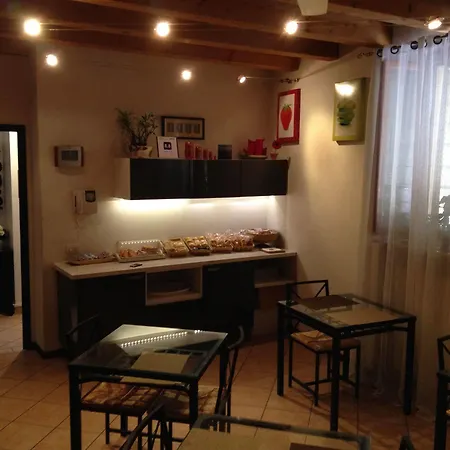 Affittacamere Vicolo 22 2*
