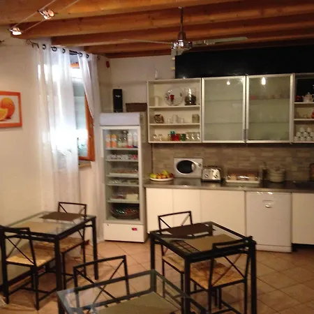 Bb Vicolo 22 2* Βερόνα